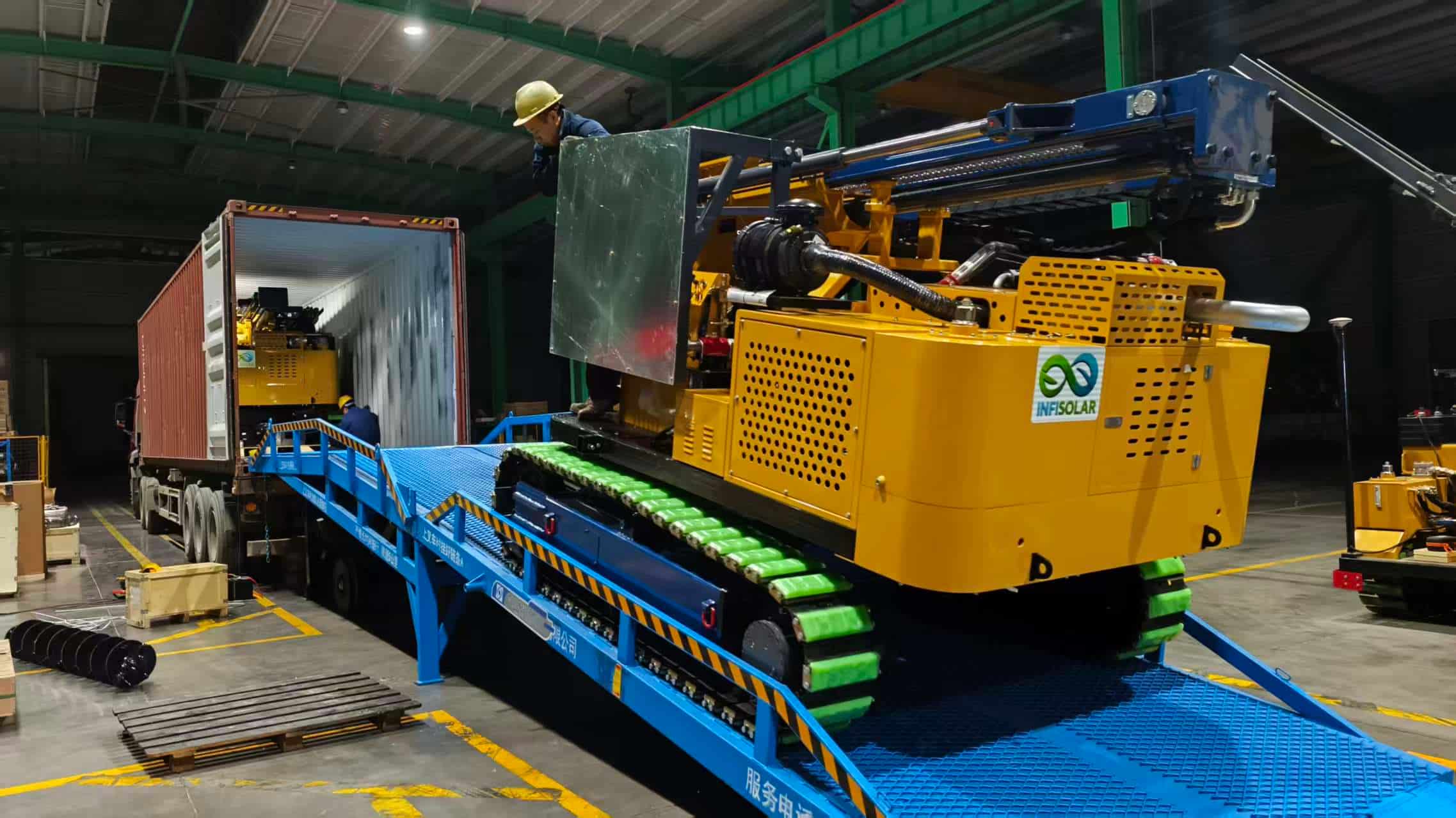 3 Tumpukan Tiang Pancang Surya Cerdas TZ536 Kustom dari TeZhong Machinery Dikirim ke Mesir, Tingkatkan Efisiensi Proyek PV