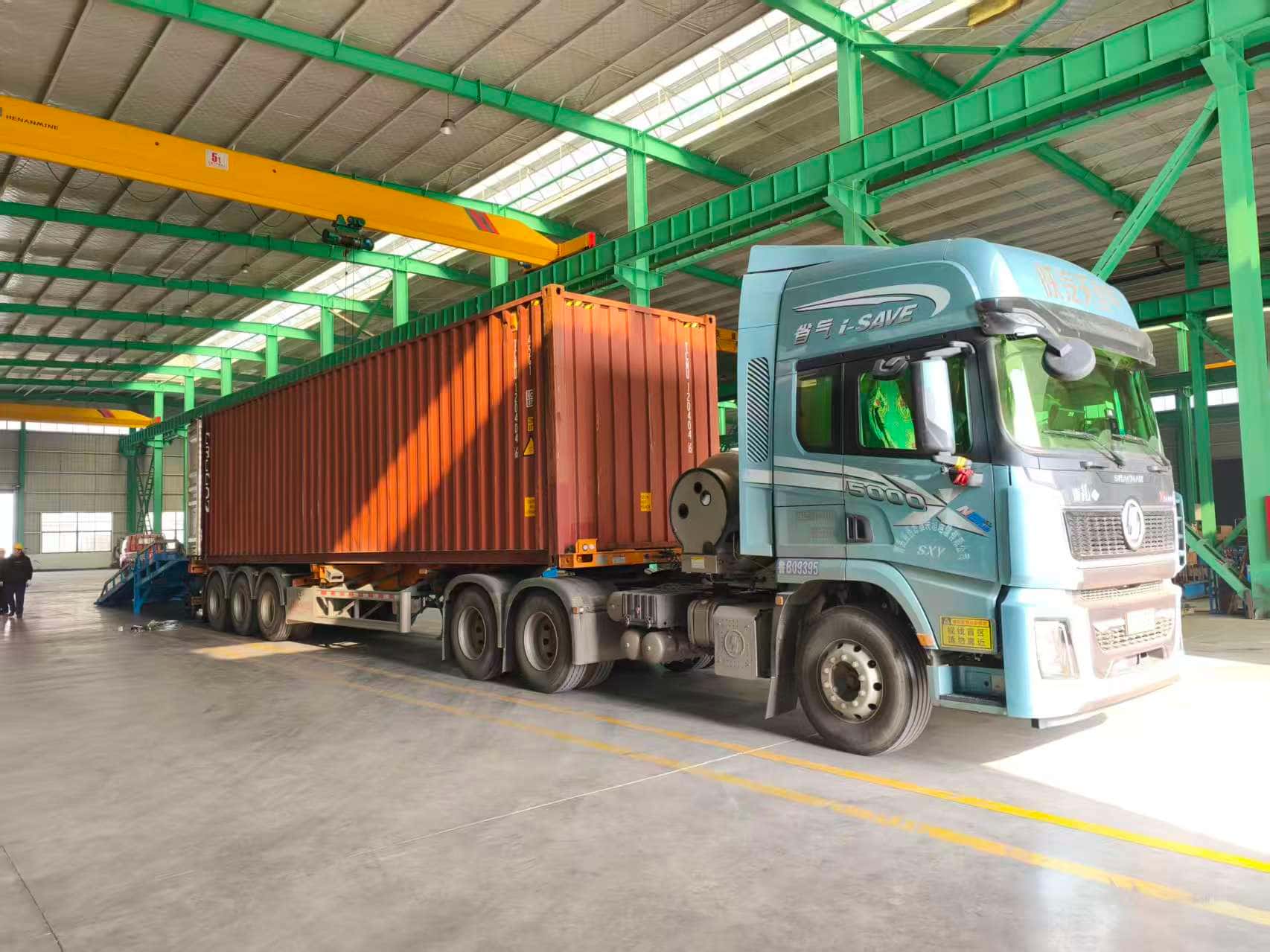 3 Mesin Pemancang Tiang Pembatas Jalan Raya TZ390 Dikirim ke Spanyol, Meningkatkan Keselamatan Konstruksi Jalan